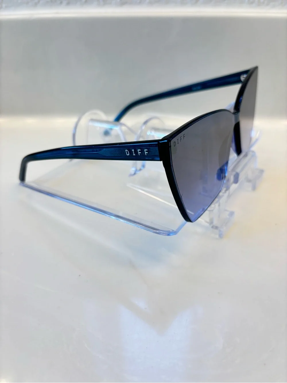 DIFF Goldie Cat Eye SG Plastic Frame clubhouse Blue Gradient Tinted UV400